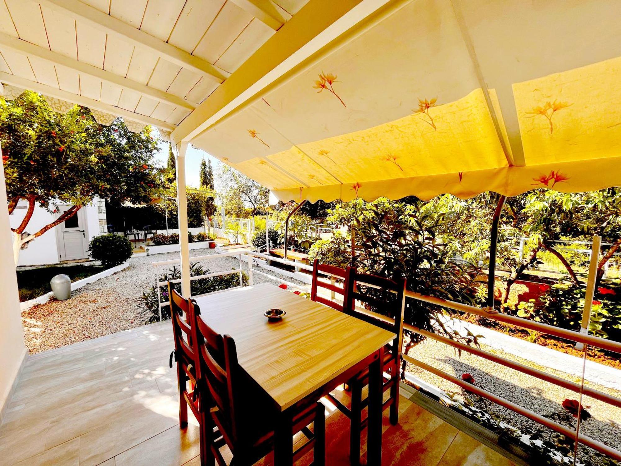 Garden Rooms Himare Exterior foto
