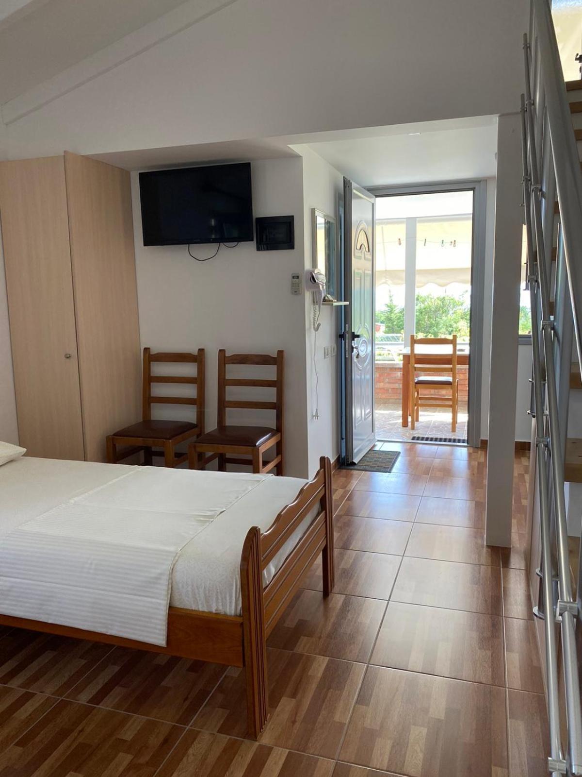 Garden Rooms Himare Exterior foto